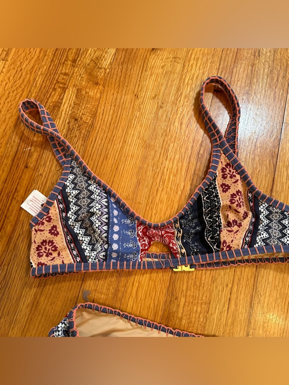 MINKPINK Lily Bikini Top & Lily Bikini Bottom SIZE L (f6) - Picture 4 of 16